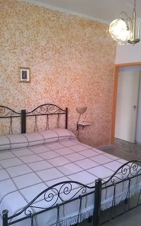 Casa Cipriani לינה וארוחת בוקר פוטנצה פיצ'נה